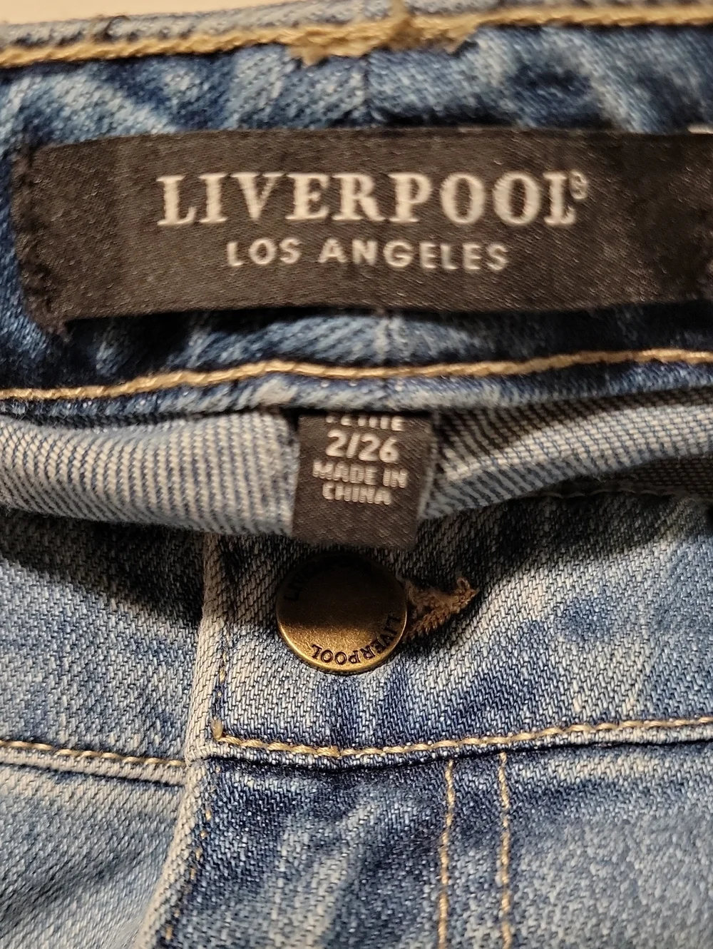 Liverpool Light Blue Barrel Crop Jeans